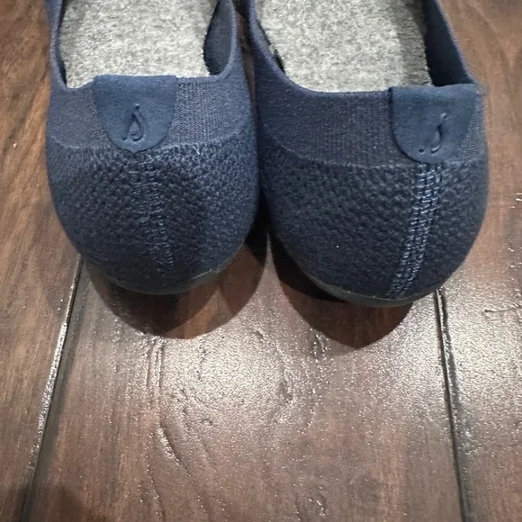 Allbirds Navy blue flats woman’s size 7 - Picture 3 of 5